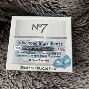 No7 Hyaluronic Acid & Camellia 30 Oil Capsules Advanced Ingredients Facial